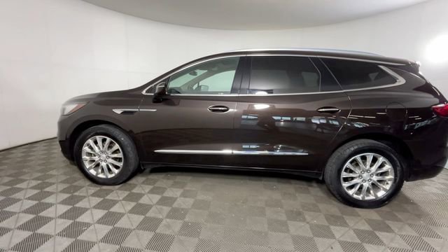 Used 2018 Buick Enclave Premium w/ Experience Buick Package FWD image 11