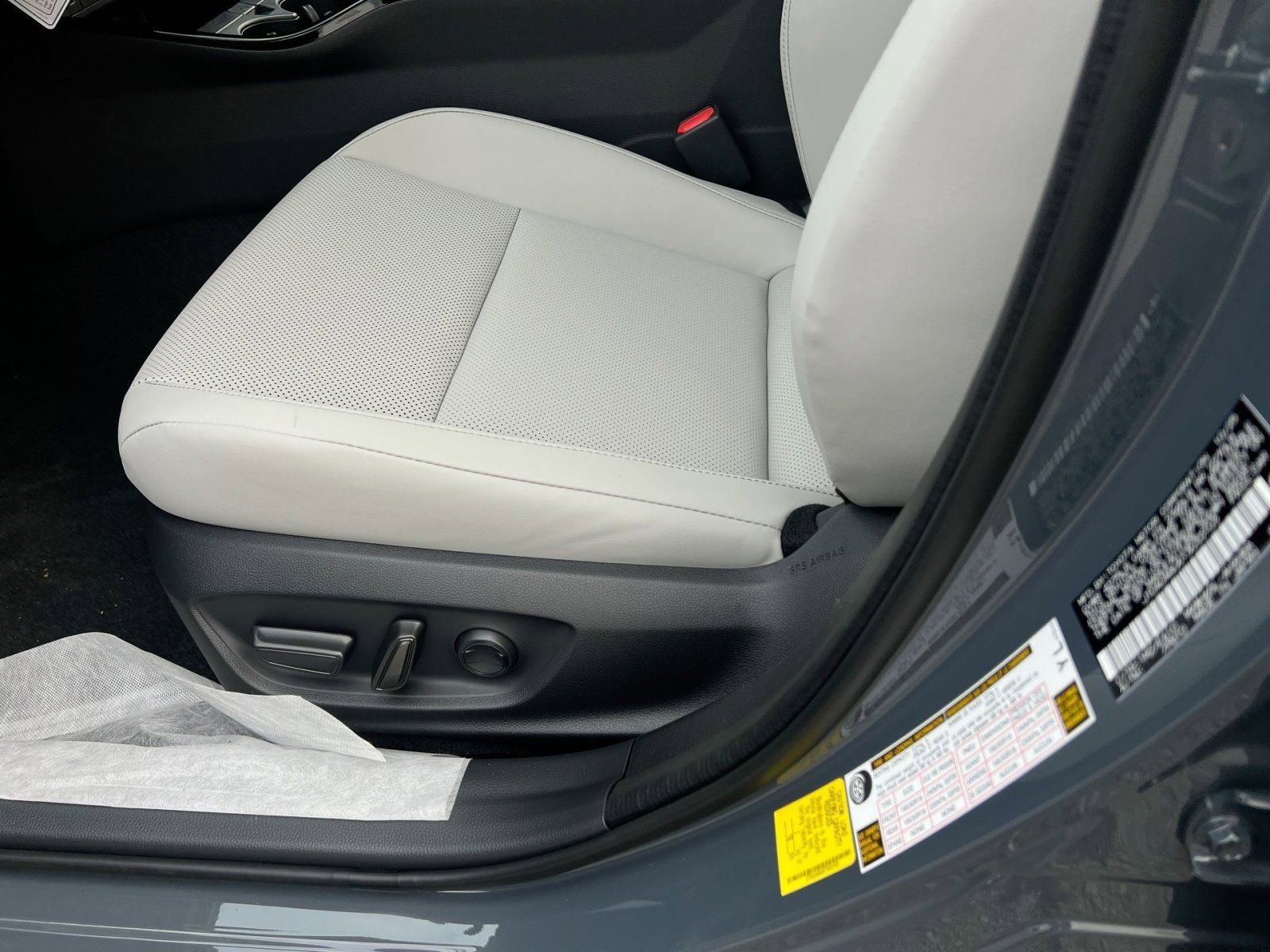 New 2026 Toyota Prius Limited image 14