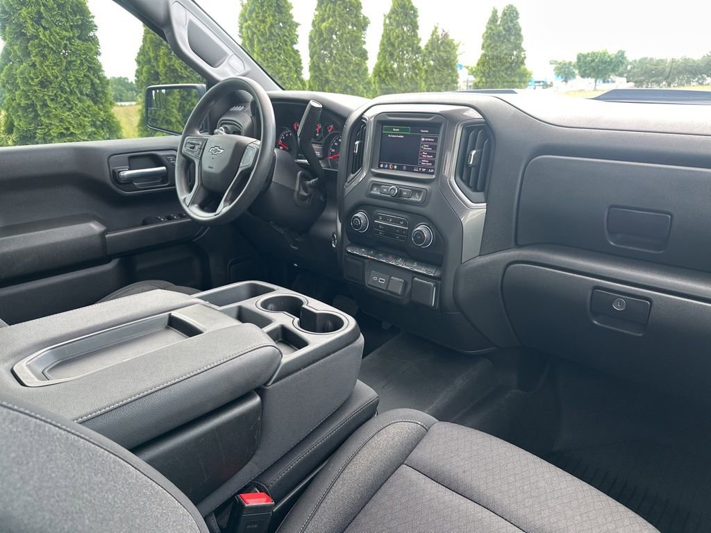 Used 2025 Chevrolet Silverado 1500 Custom Trail Boss w/ LPO, Dark Essentials Package AWD/4WD image 33
