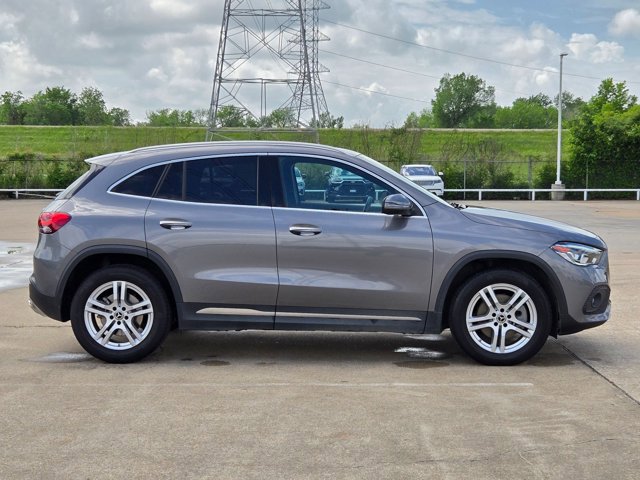 Used 2021 Mercedes-Benz GLA 250 4MATIC image 4