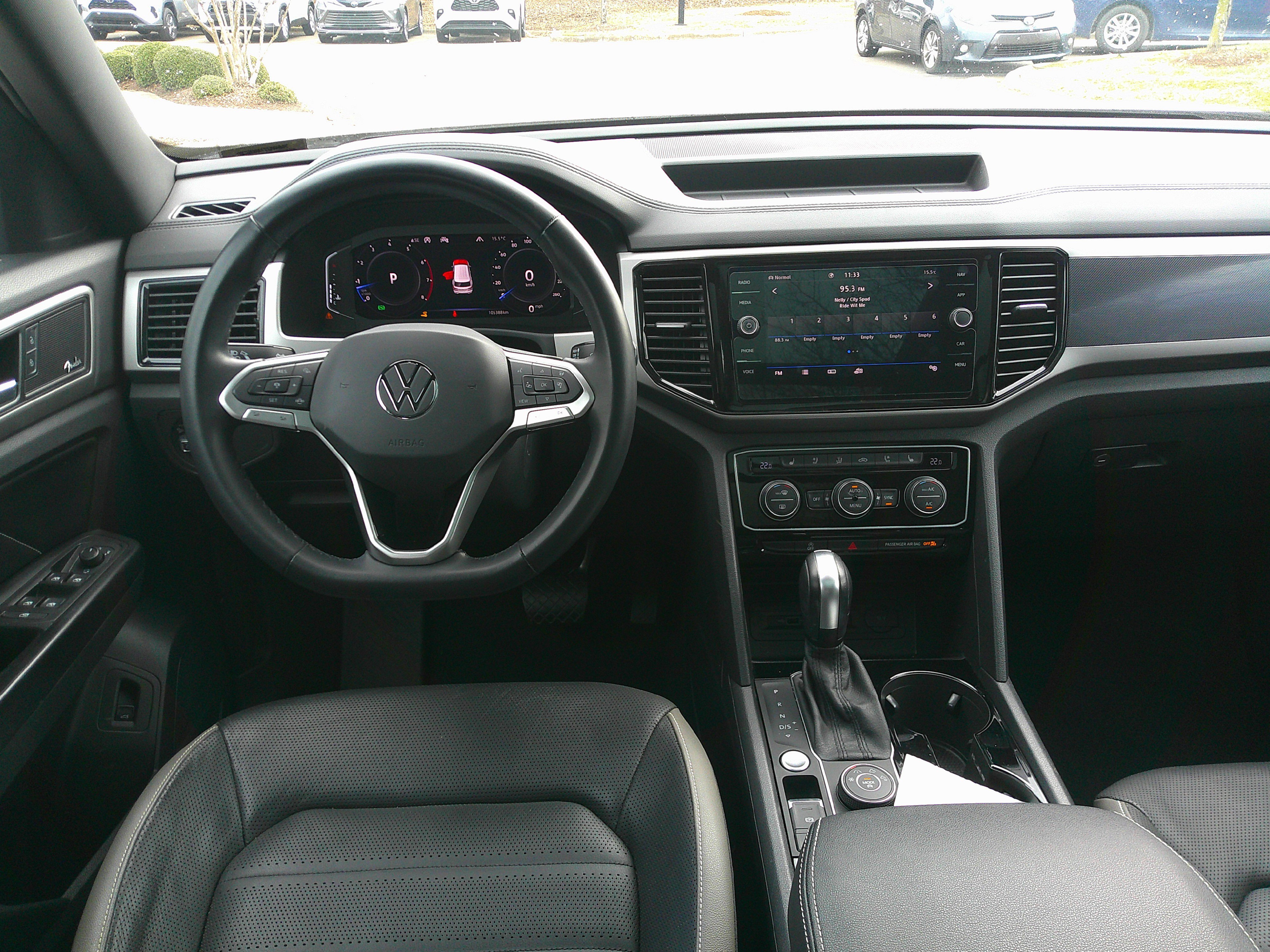 Used 2020 Volkswagen Atlas Cross Sport SEL Premium image 31