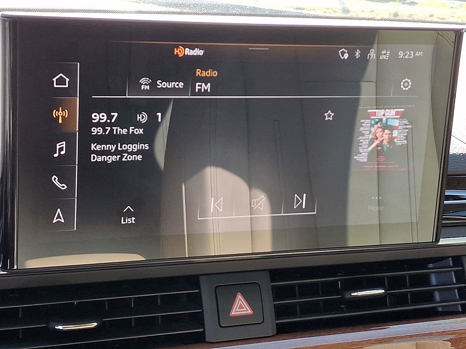 Used 2023 Audi A4 2.0T Premium w/ Convenience Package image 17