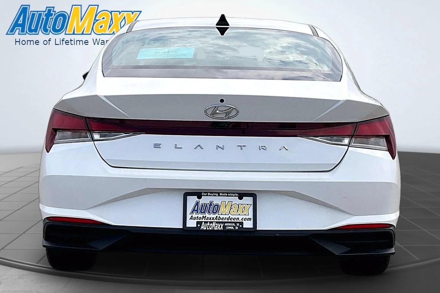 Used 2023 Hyundai Elantra SEL w/ Convenience Package FWD image 7