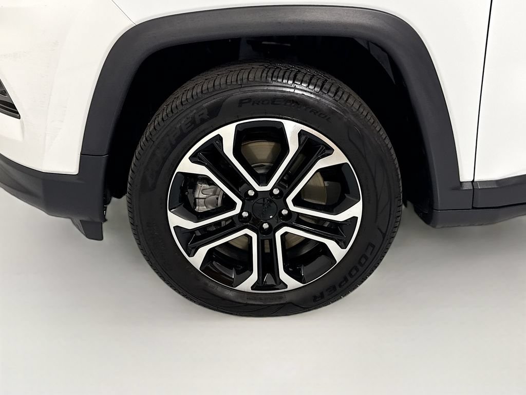 Used 2023 Jeep Compass Limited AWD/4WD image 30