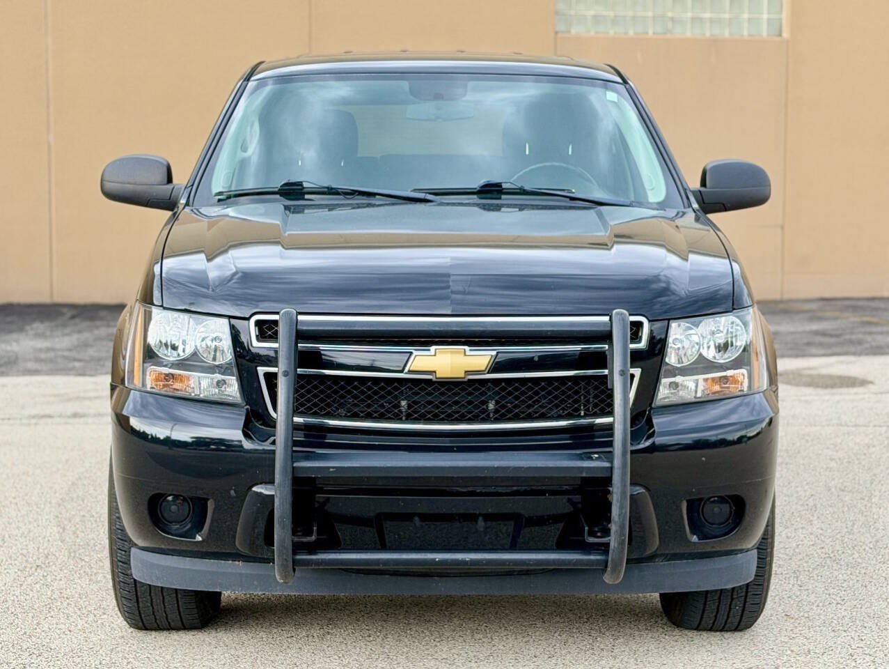Used 2013 Chevrolet Tahoe 4WD image 2