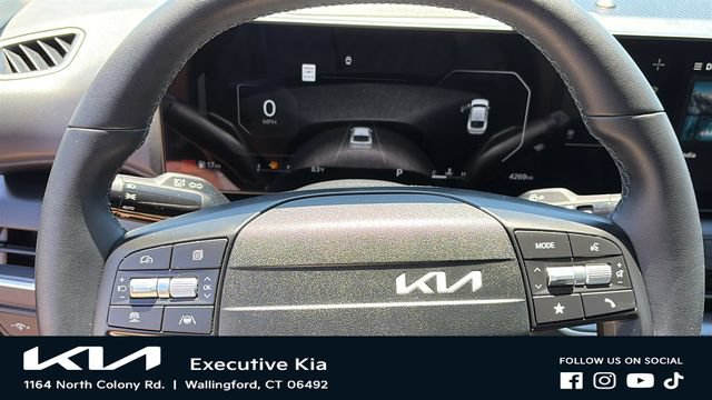 Certified 2025 Kia K4 EX FWD image 12