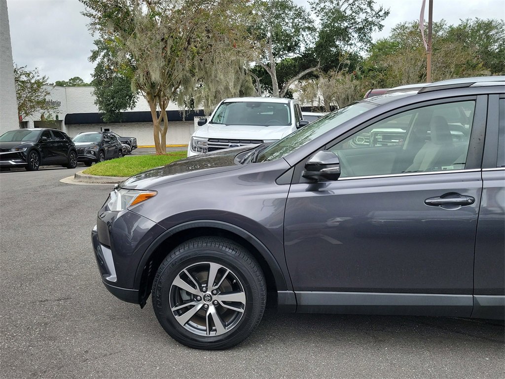Used 2018 Toyota RAV4 XLE image 5