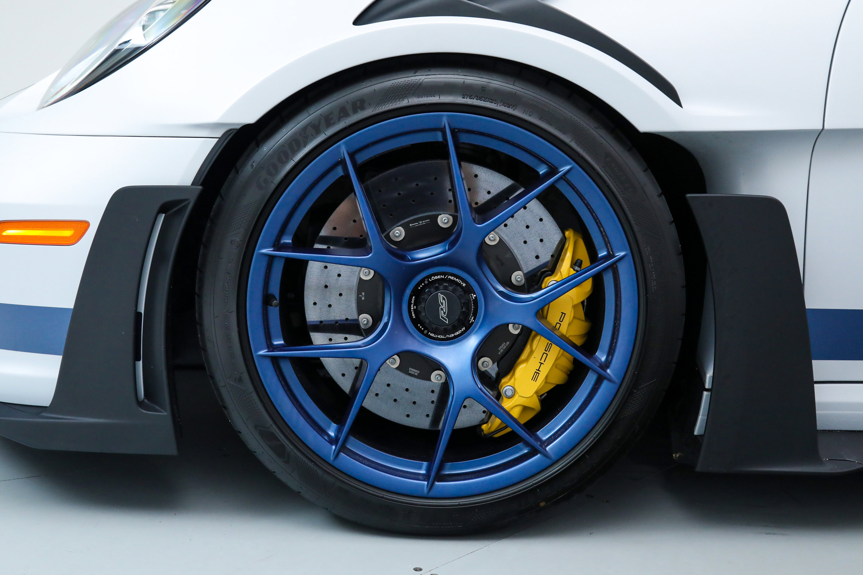 Used 2025 Porsche 911 GT3 RS image 38