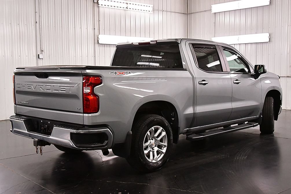 Used 2023 Chevrolet Silverado 1500 LT AWD/4WD image 7