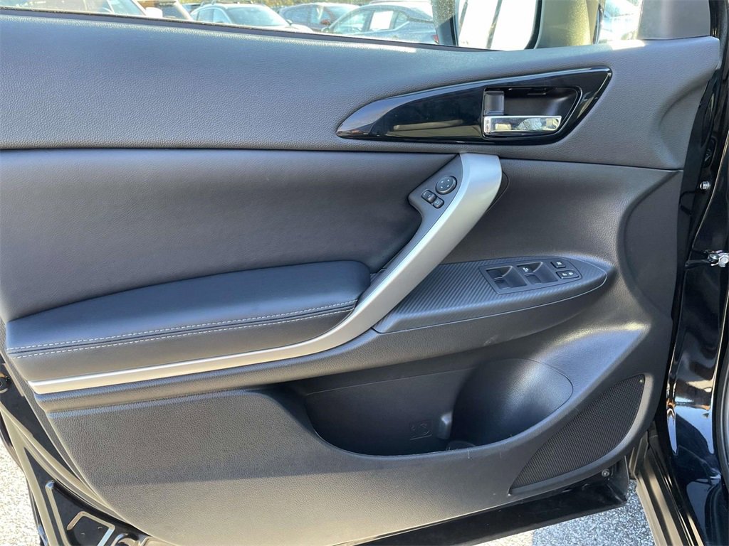 Used 2025 Mitsubishi Eclipse Cross SE image 15