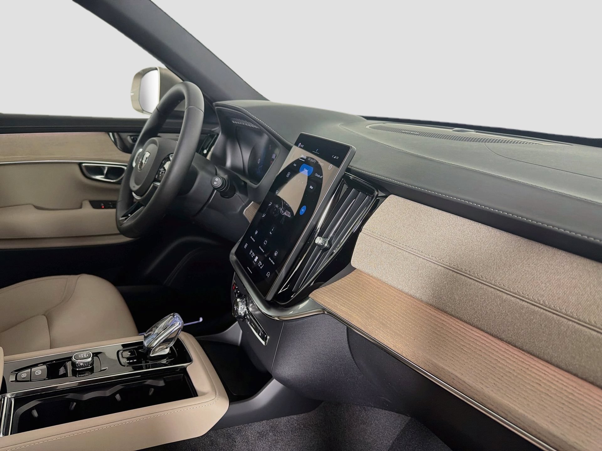 New 2026 Volvo XC90 T8 Plus w/ Protection Package Premier AWD/4WD image 31