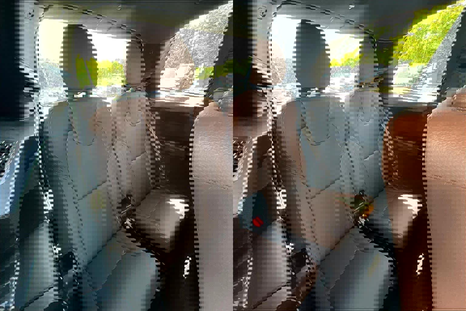 Used 2024 Volvo XC90 B6 Plus w/ Protection Package Premier image 23