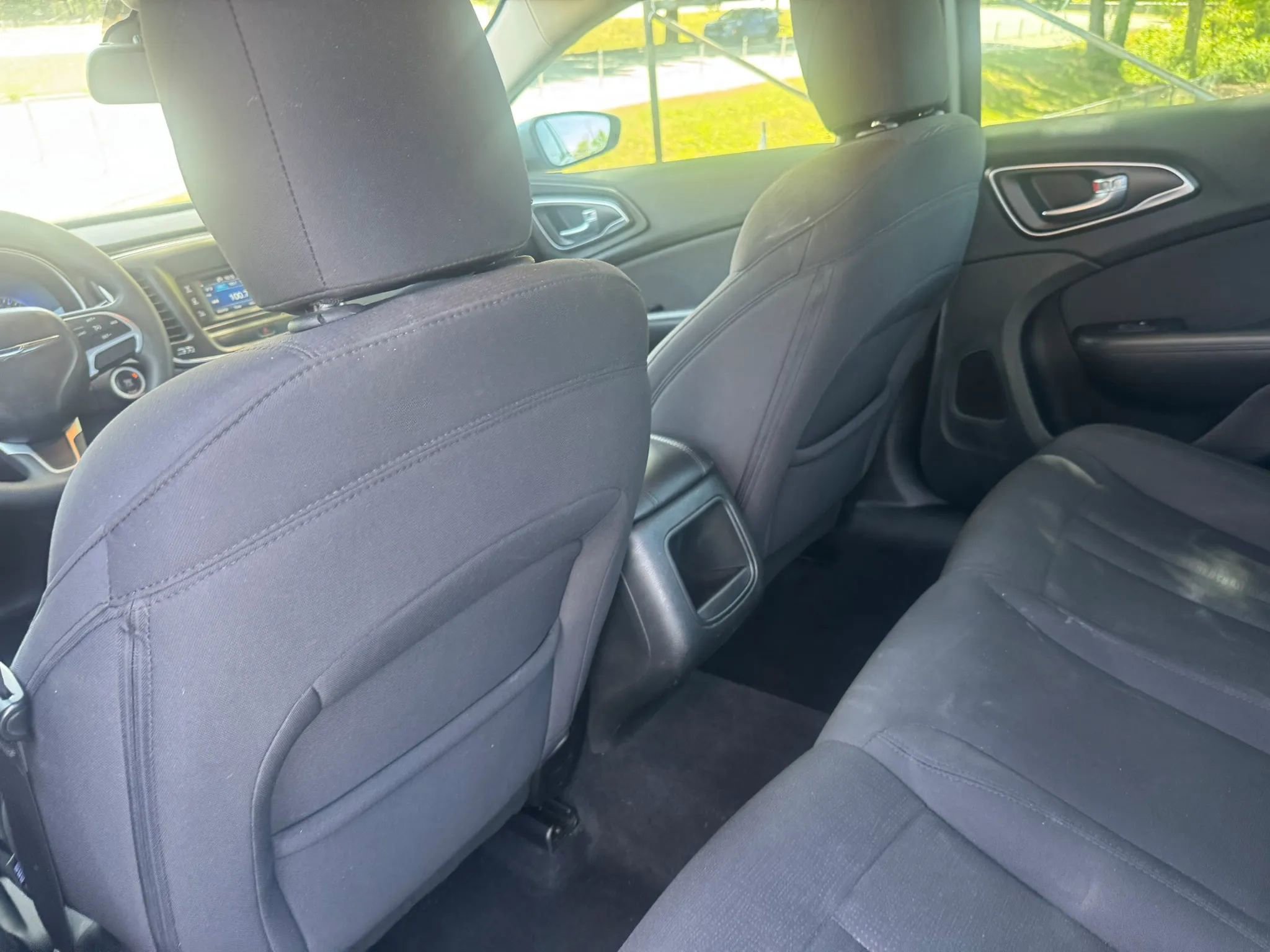 Used 2015 Chrysler 200 Limited image 16