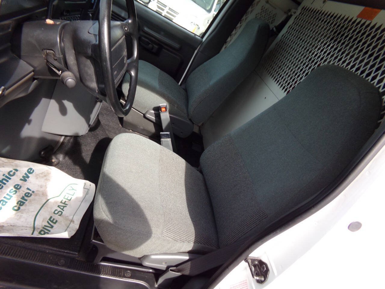 Used 1995 Ford E-250 and Econoline 250 Super RWD image 17