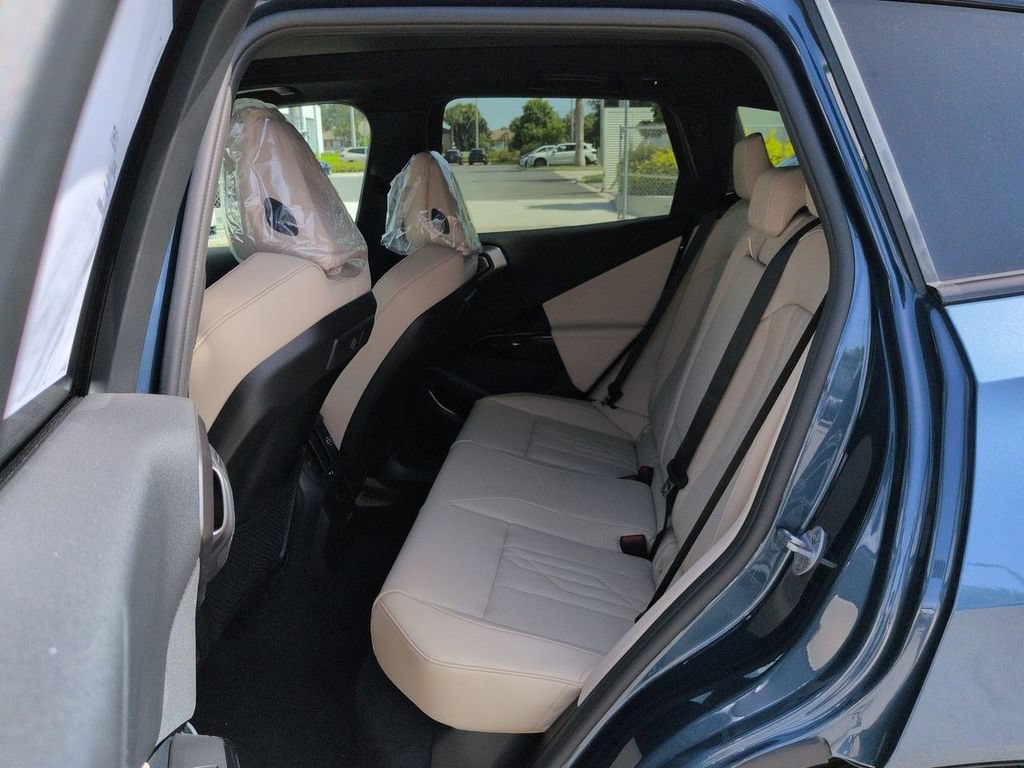New 2026 BMW X3 xDrive30i w/ Premium Package AWD/4WD image 13