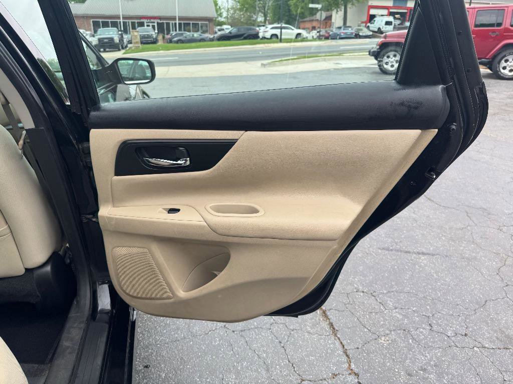 Used 2016 Nissan Altima 2.5 S w/ Power Driver Seat Package image 17