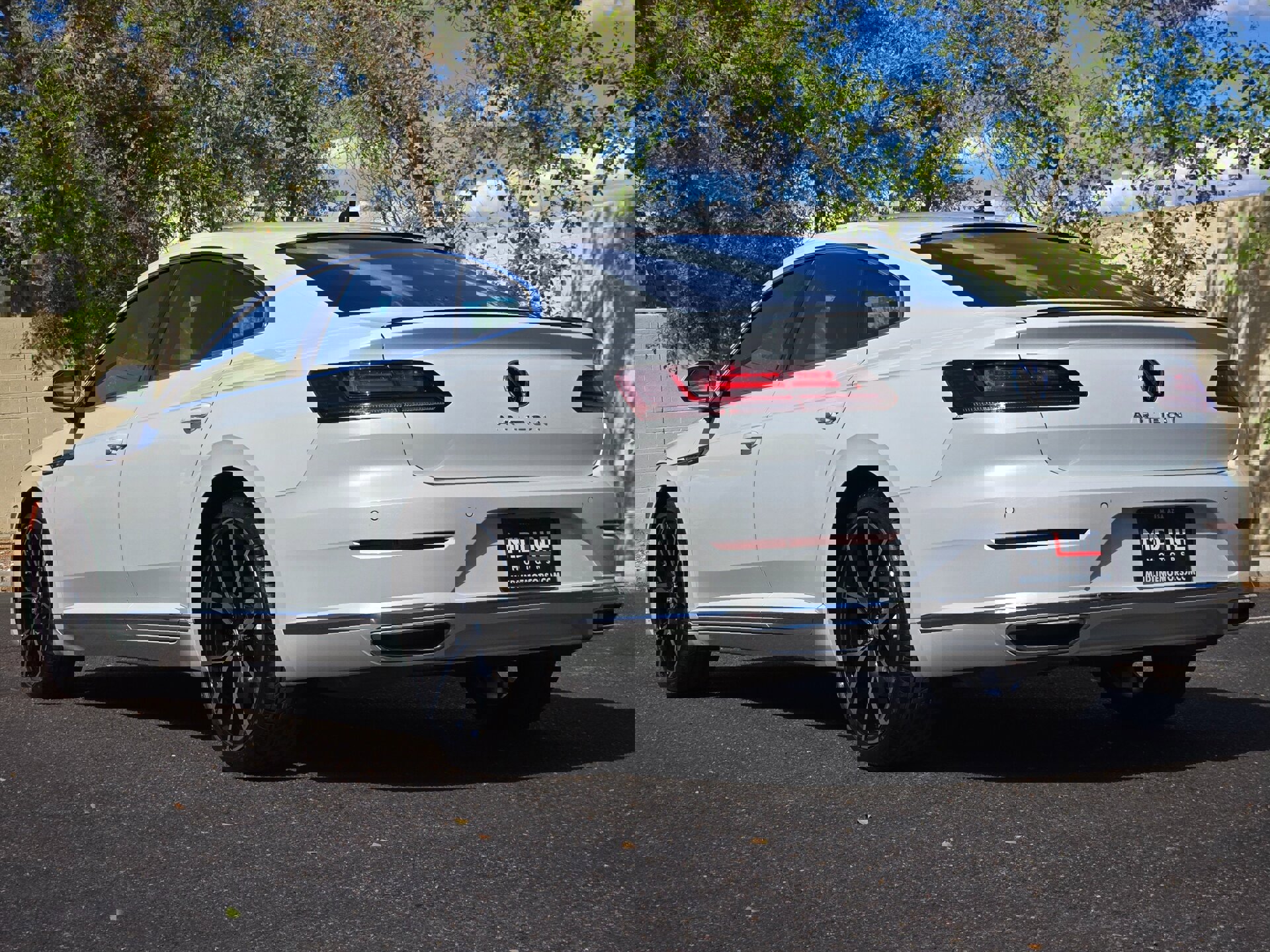 Used 2022 Volkswagen Arteon SE image 8