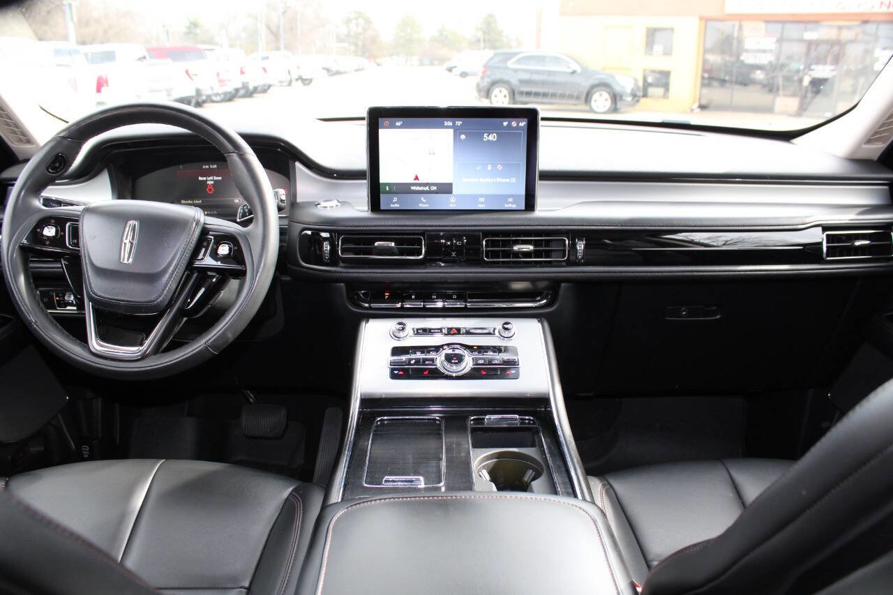 Used 2022 Lincoln Aviator AWD image 21