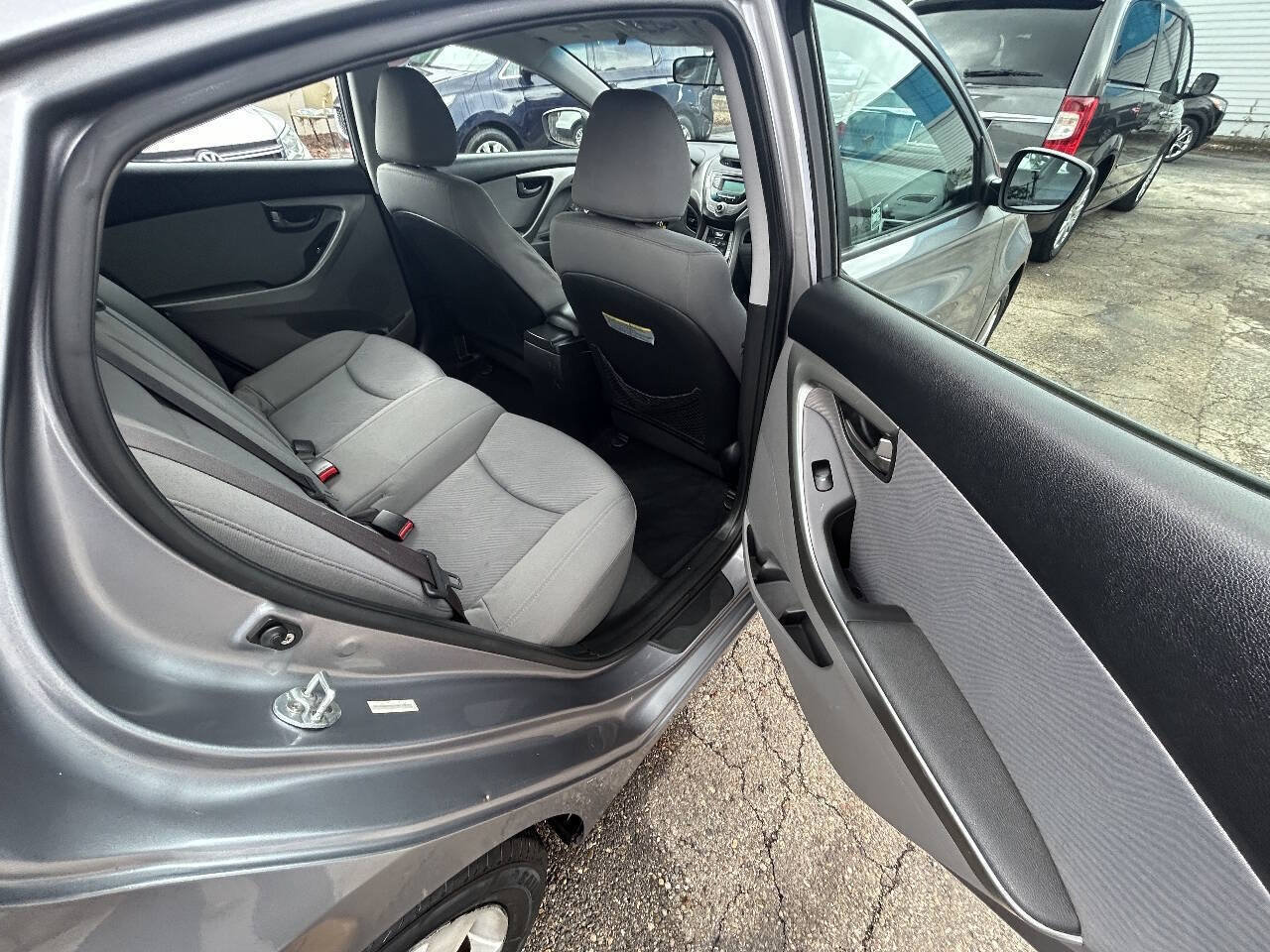 Used 2013 Hyundai Elantra GLS w/ Preferred Pkg FWD image 8