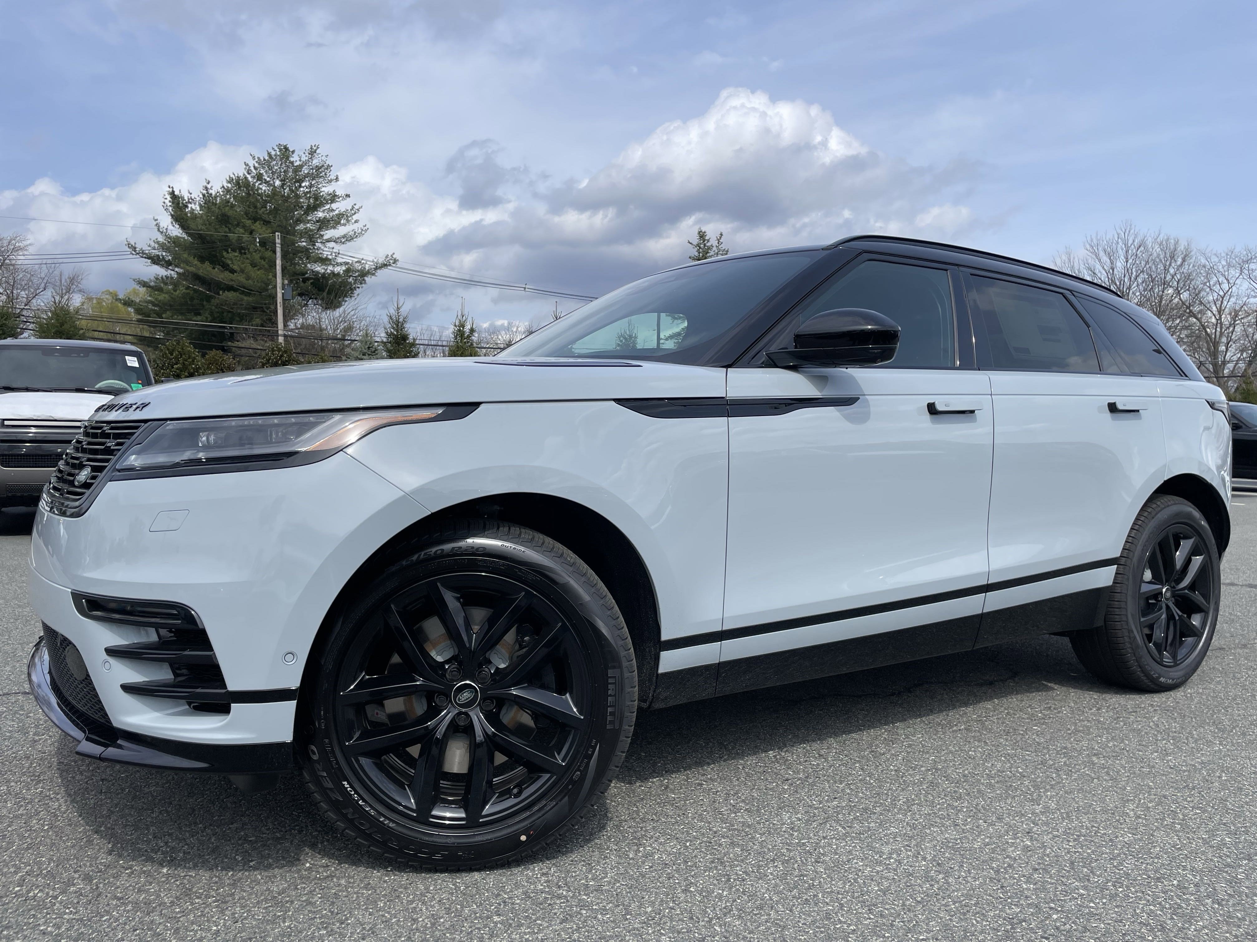 New 2026 Land Rover Range Rover Velar Dynamic SE image 35