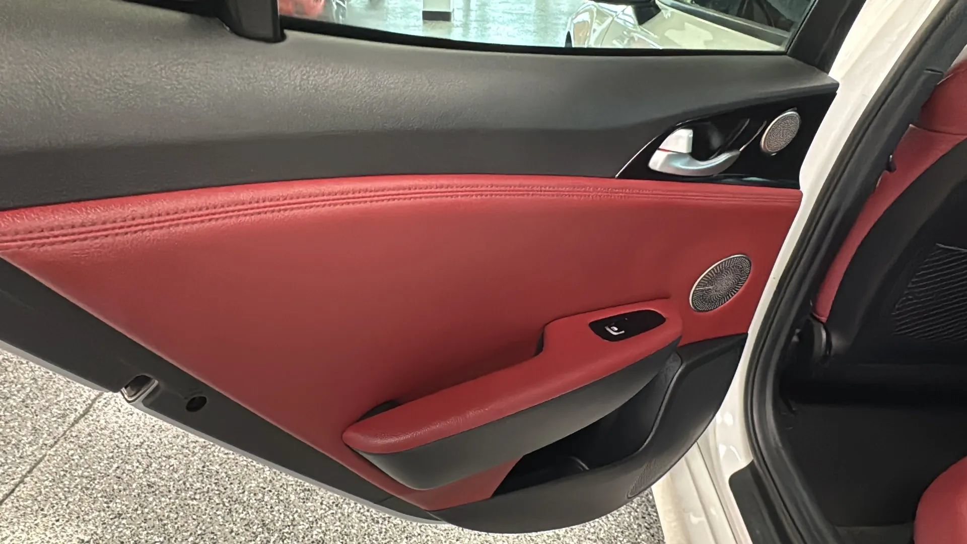 Used 2022 Kia Stinger GT-Line w/ Sun & Sound Package RWD image 26