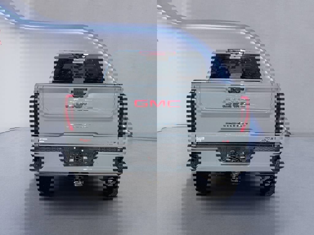 Used 2025 GMC Sierra 2500 AT4 w/ AT4 Premium Plus Package image 4