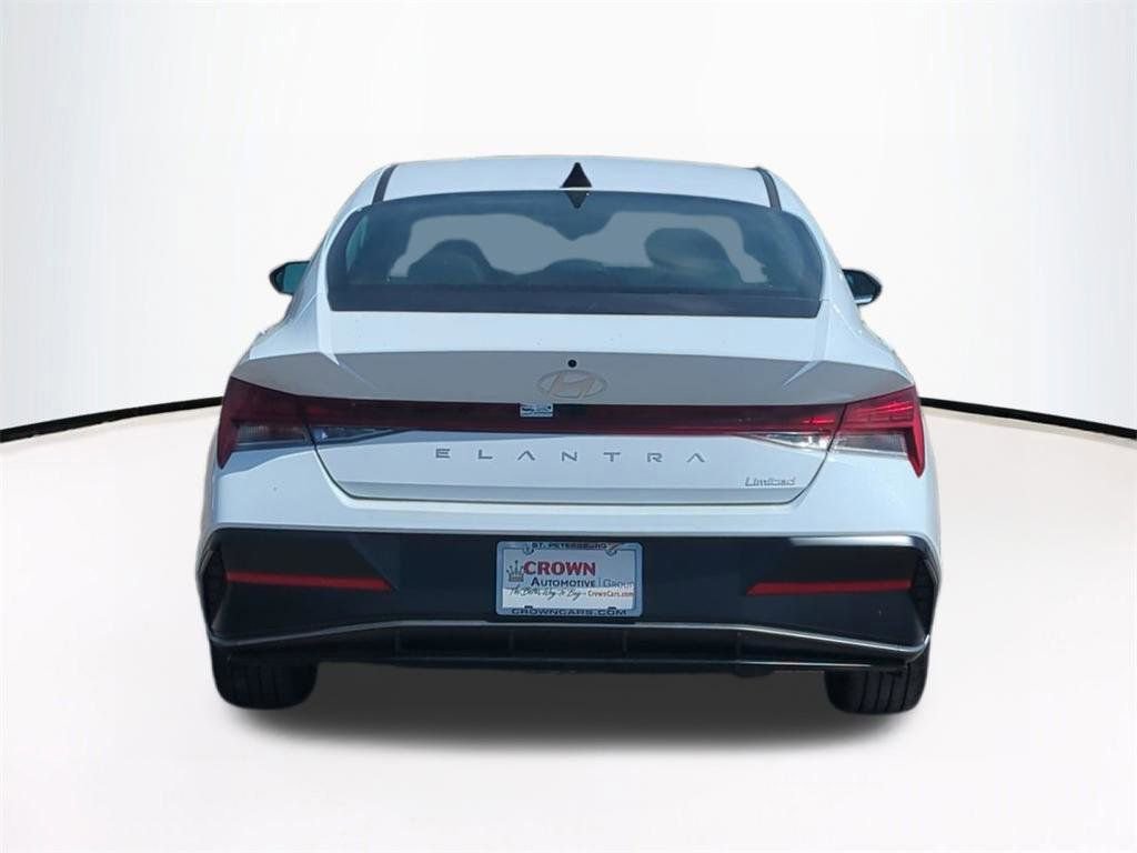 New 2026 Hyundai Elantra Limited image 6