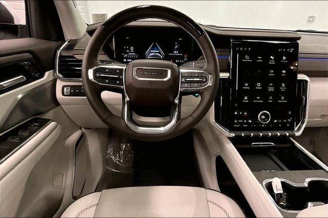 Used 2025 GMC Acadia Denali w/ Super Cruise Package image 6