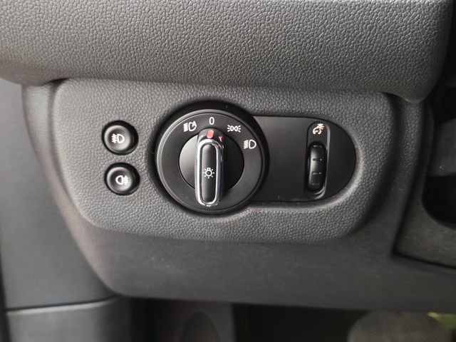 Used 2019 MINI Cooper Clubman S image 24