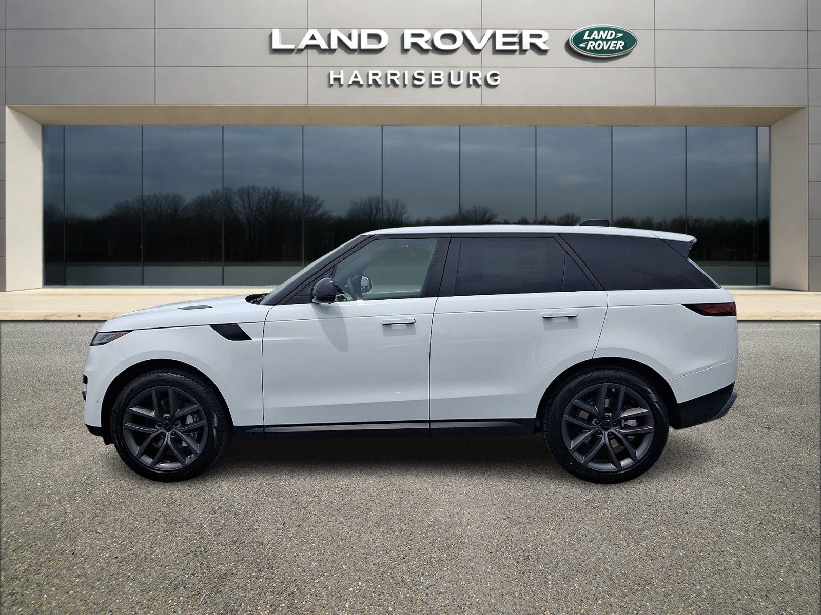 New 2026 Land Rover Range Rover Sport SE AWD/4WD image 2