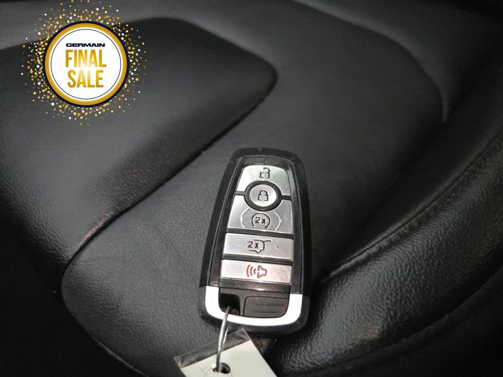 Used 2022 Ford Edge Titanium image 25