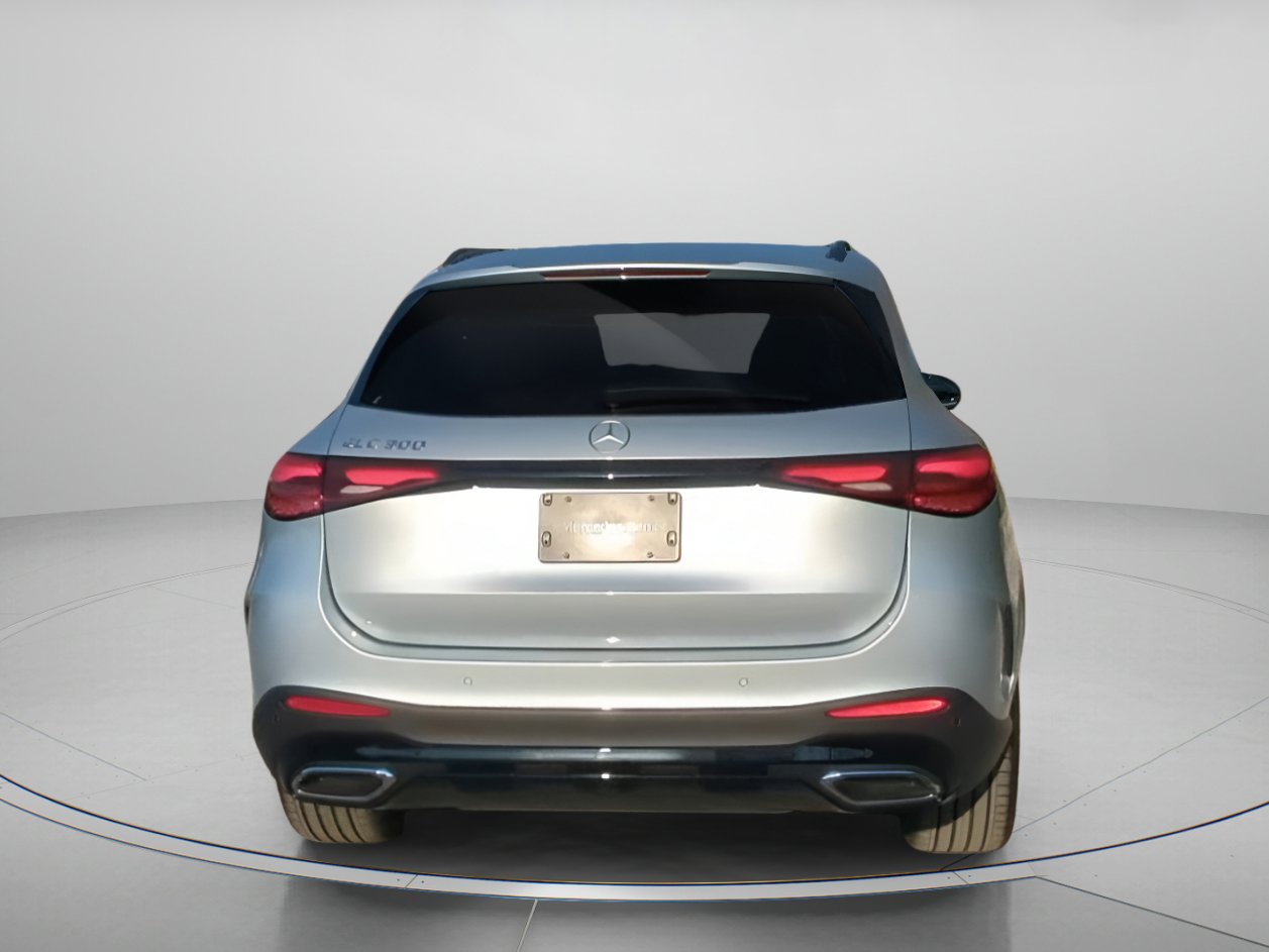 Used 2026 Mercedes-Benz GLC 300 image 23