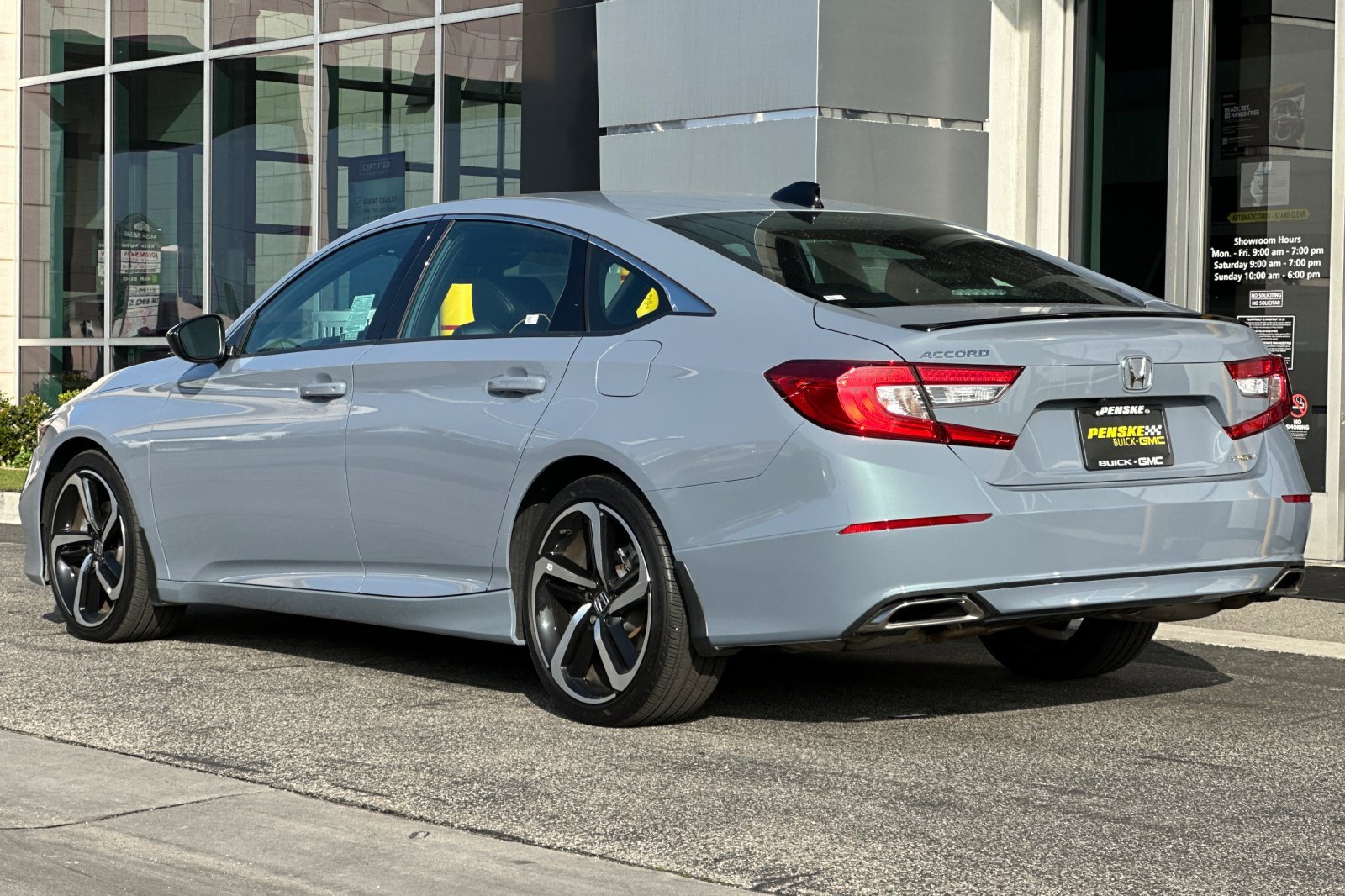 Used 2022 Honda Accord Sport image 6