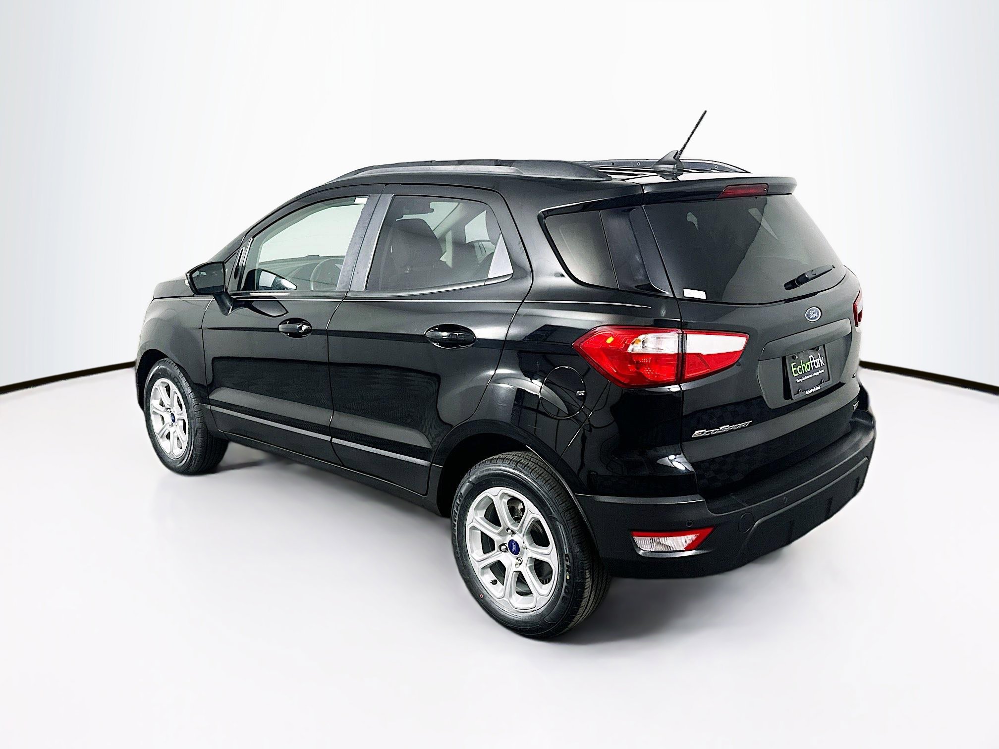 Used 2019 Ford EcoSport SE w/ SE Convenience Package image 5