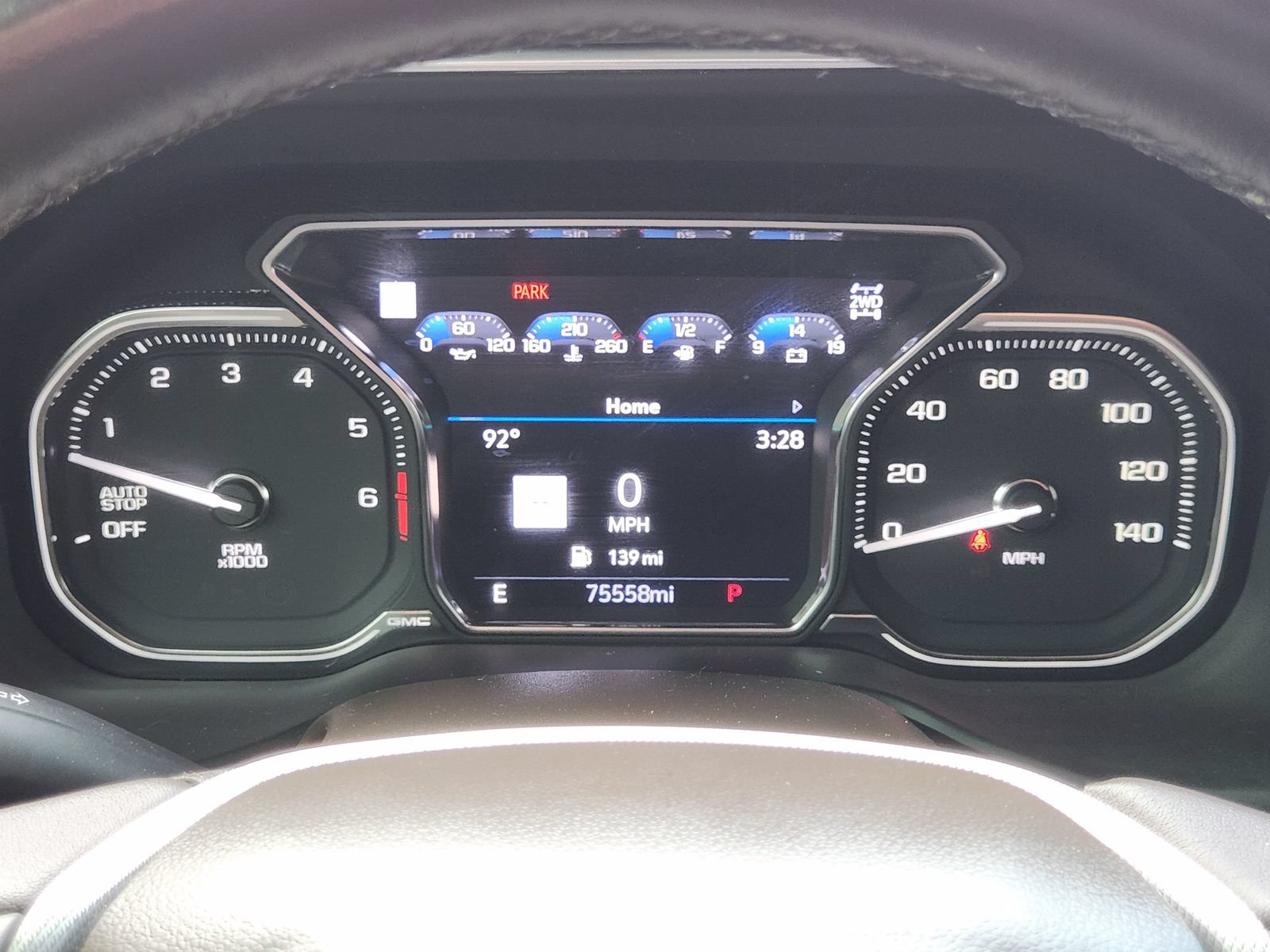 Used 2021 GMC Yukon Denali w/ Advanced Technology Package AWD/4WD image 16
