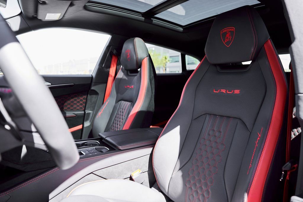 Used 2024 Lamborghini Urus Performante image 57