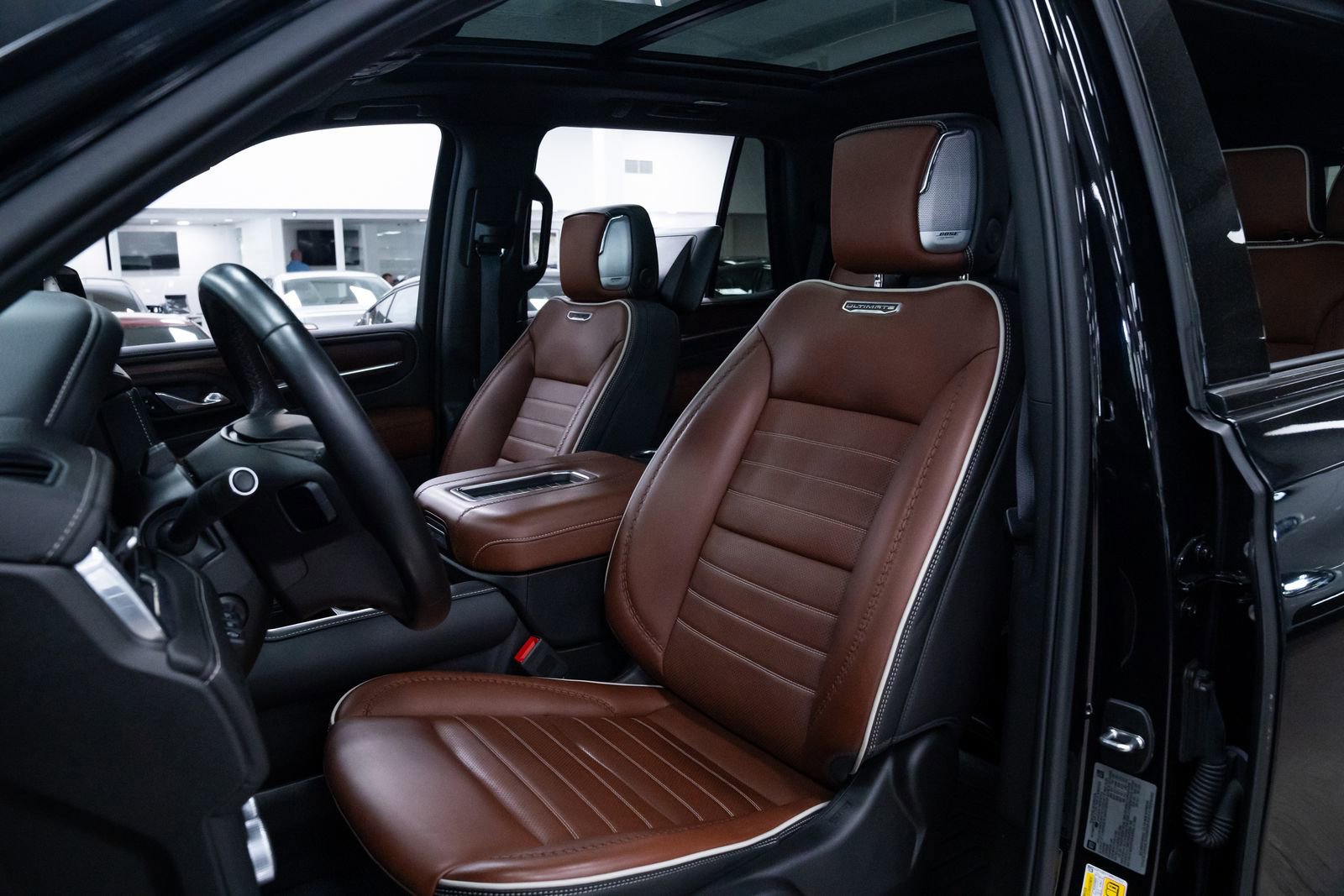 Used 2024 GMC Yukon Denali Ultimate AWD/4WD image 19
