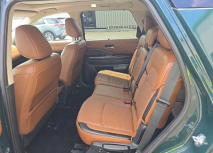 Used 2025 Nissan Pathfinder Platinum w/ Cargo Package FWD image 10