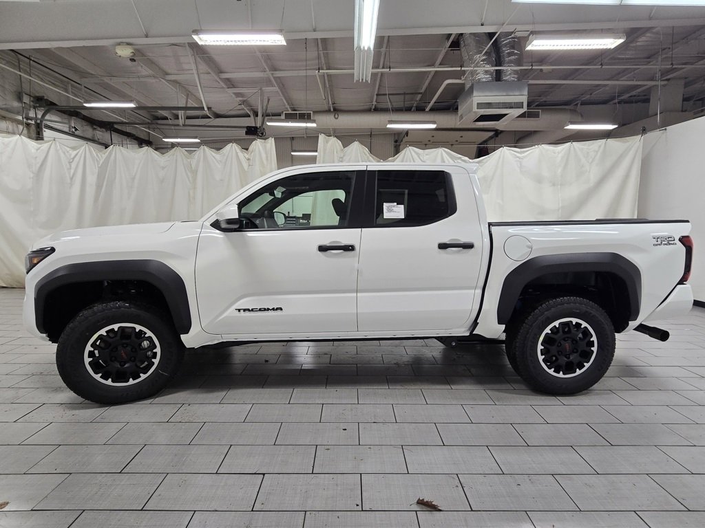 New 2025 Toyota Tacoma SR5 image 12