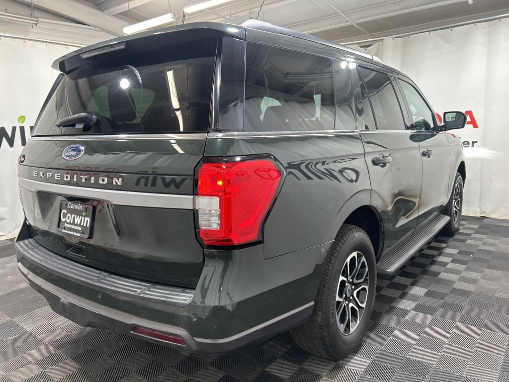 Used 2022 Ford Expedition XLT AWD/4WD image 7