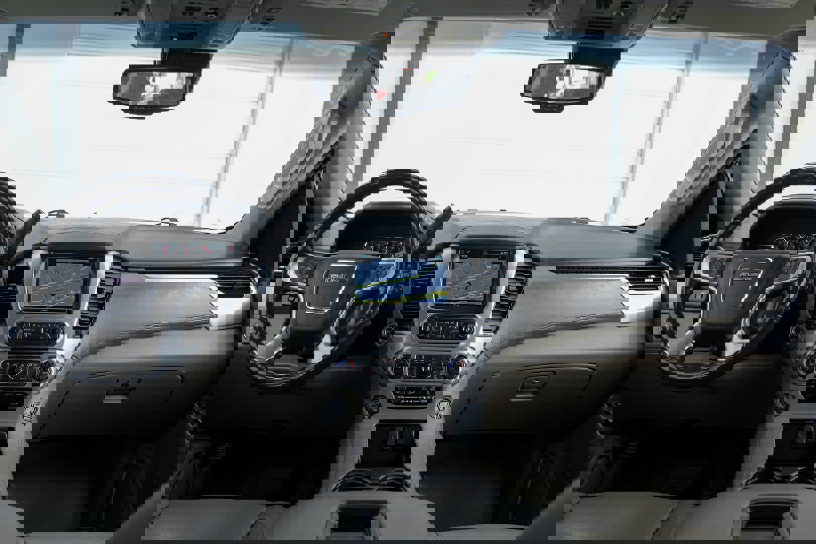 Used 2018 GMC Yukon SLT w/ Open Road Package image 12