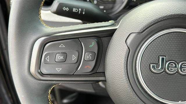 Used 2024 Jeep Wrangler Unlimited w/ Convenience Group AWD/4WD image 13