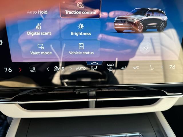 New 2026 Lincoln Nautilus Reserve w/ Jet Appearance Package AWD/4WD image 19