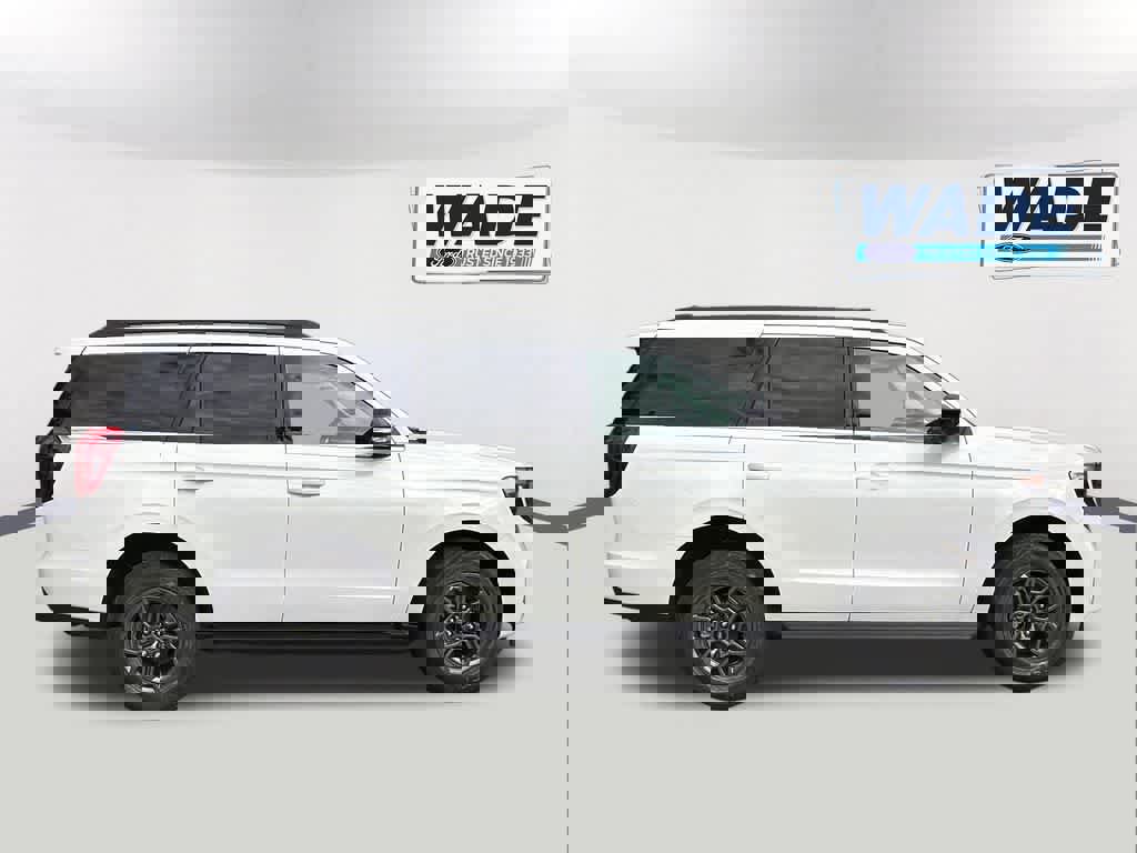 New 2026 Ford Expedition Active image 4