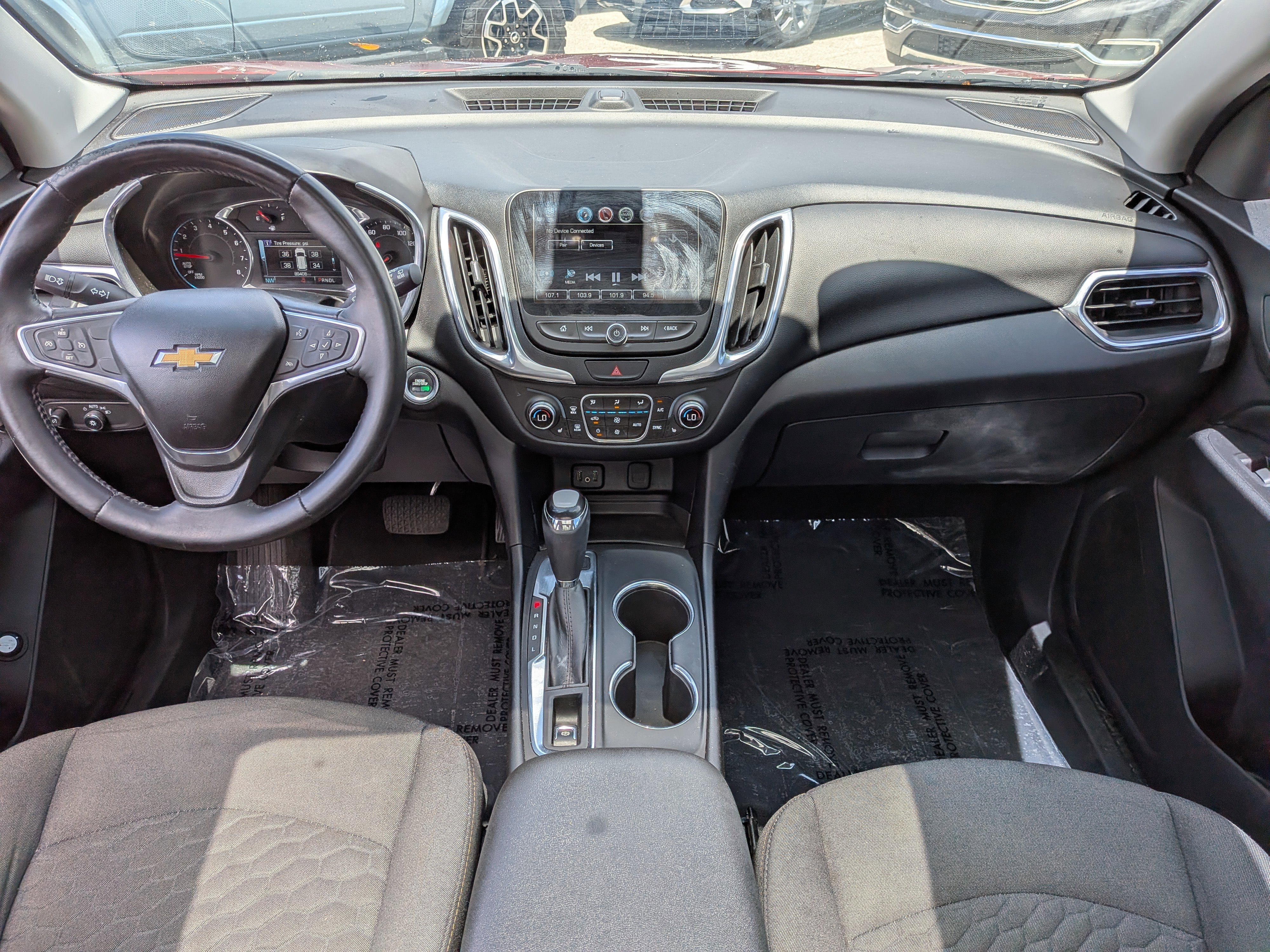 Used 2018 Chevrolet Equinox LT FWD image 17