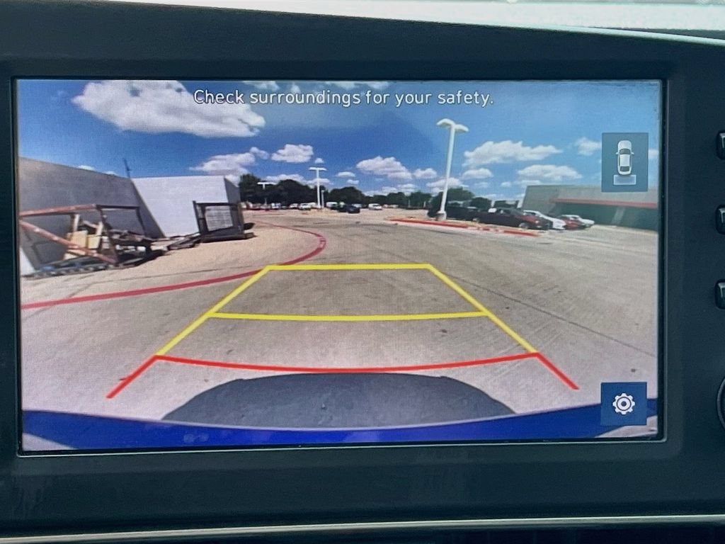 Used 2023 Hyundai Elantra SEL w/ Cargo Package FWD image 13