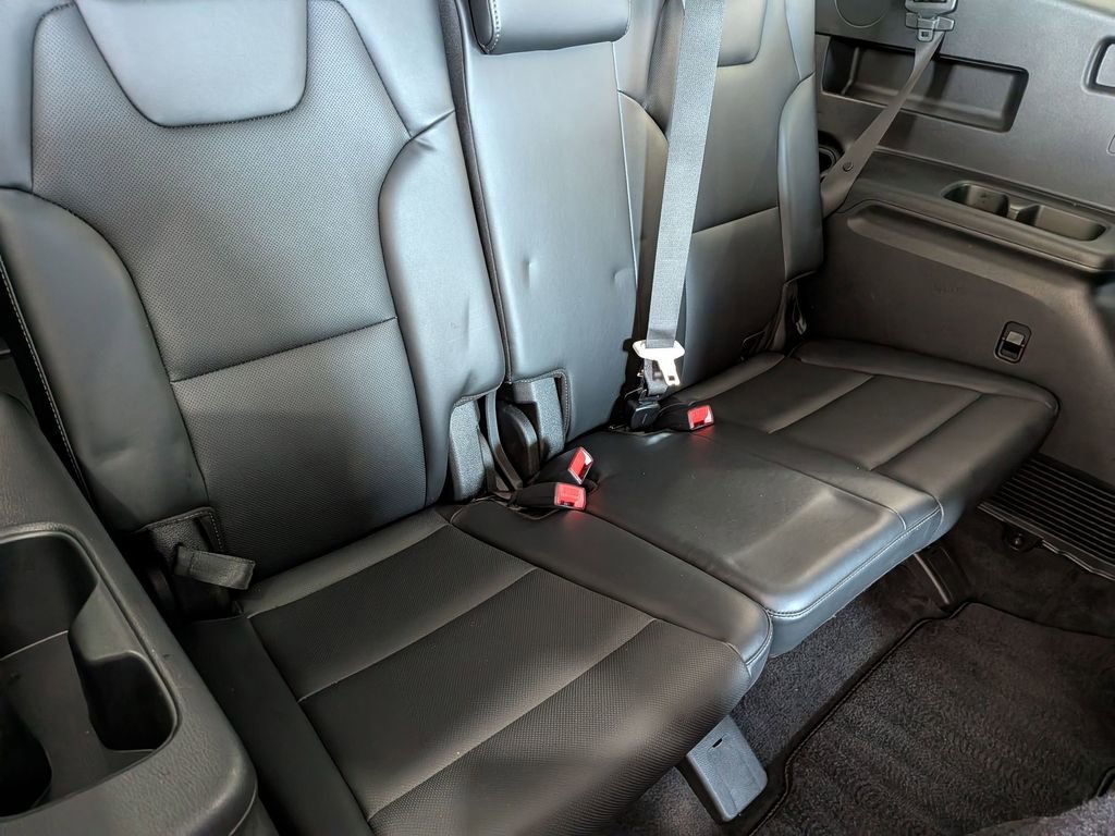 Used 2025 Kia Telluride S image 30