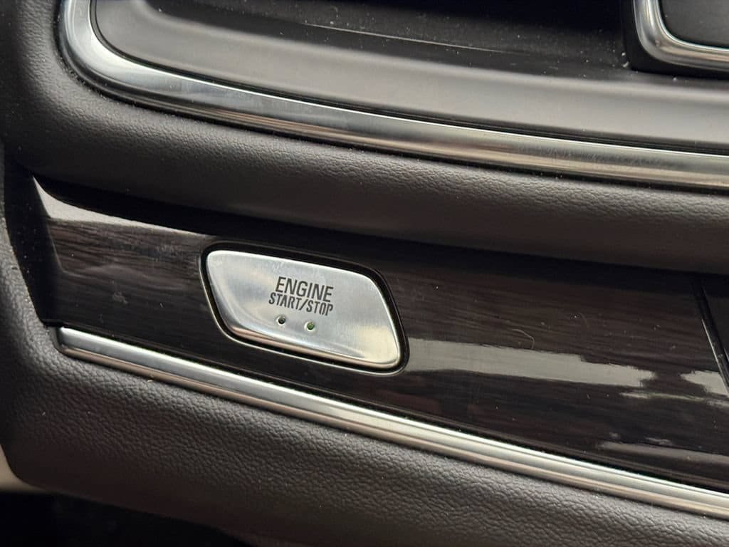 Used 2023 Buick Enclave Essence w/ Experience Buick Package AWD/4WD image 24