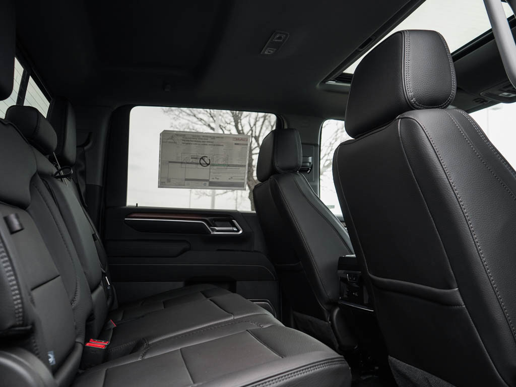 New 2026 GMC Sierra 3500 Denali w/ Denali Reserve Package image 10