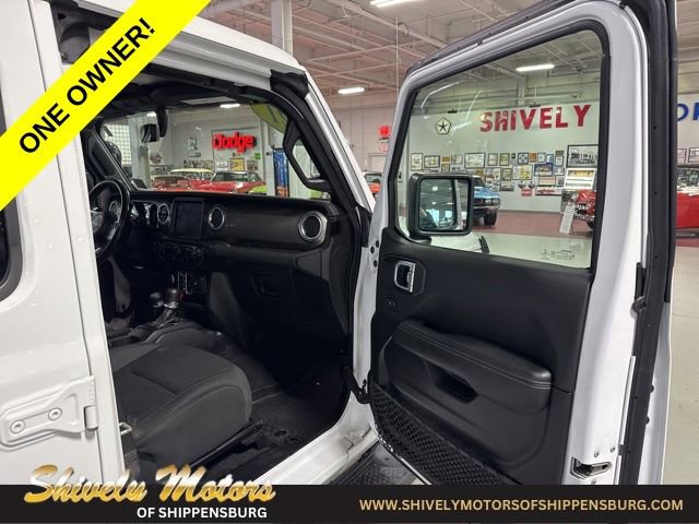 Certified 2021 Jeep Gladiator Overland AWD/4WD image 37
